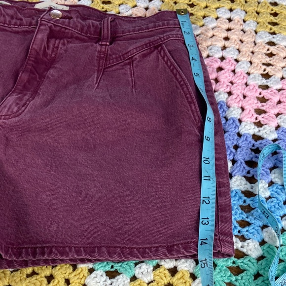 Universal Thread Women's High Waist berry midi Magenta Jean Denim Shorts size 12 - Picture 6 of 11